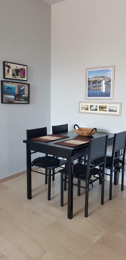 Sea Breeze Apartment Palaiontsiflikion Luaran gambar